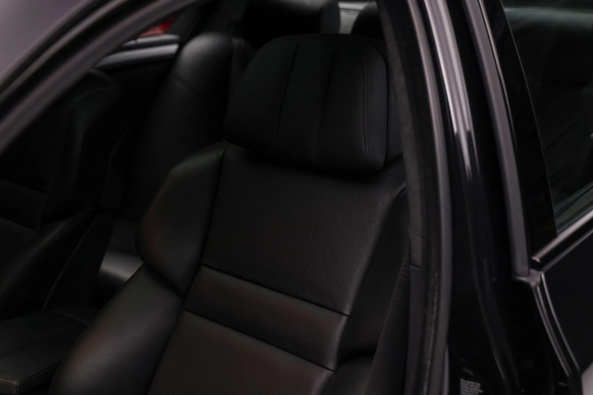 Interior 18