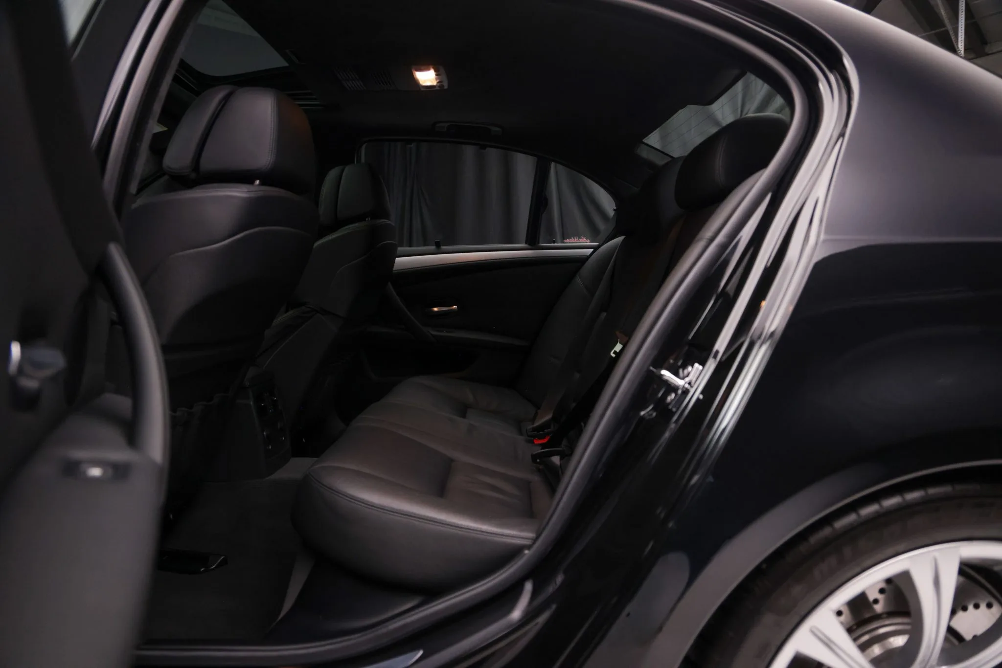 Interior 22