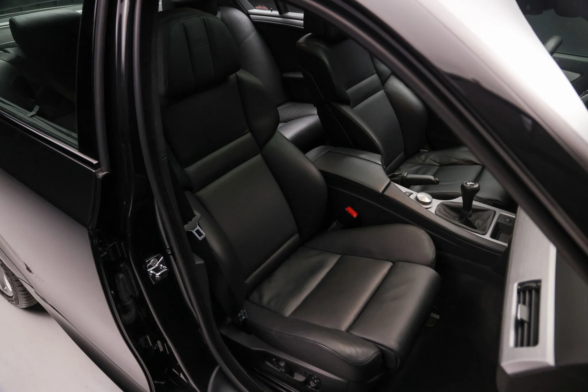 Interior 30