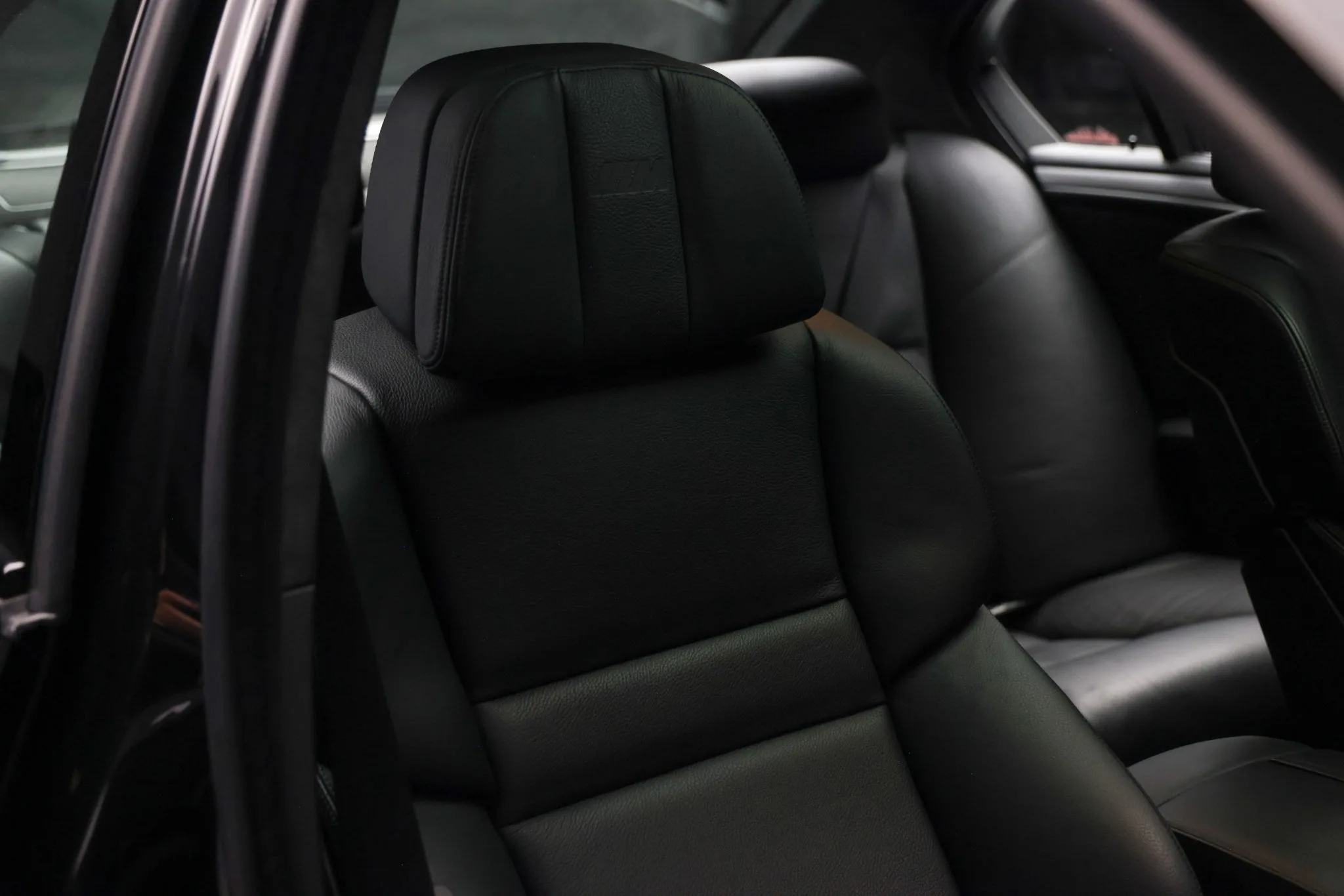 Interior 31