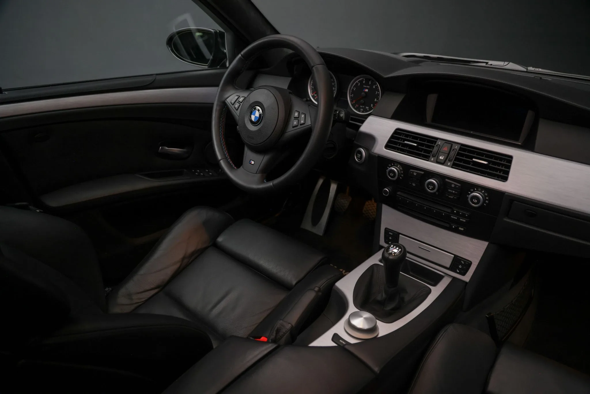 Interior 41