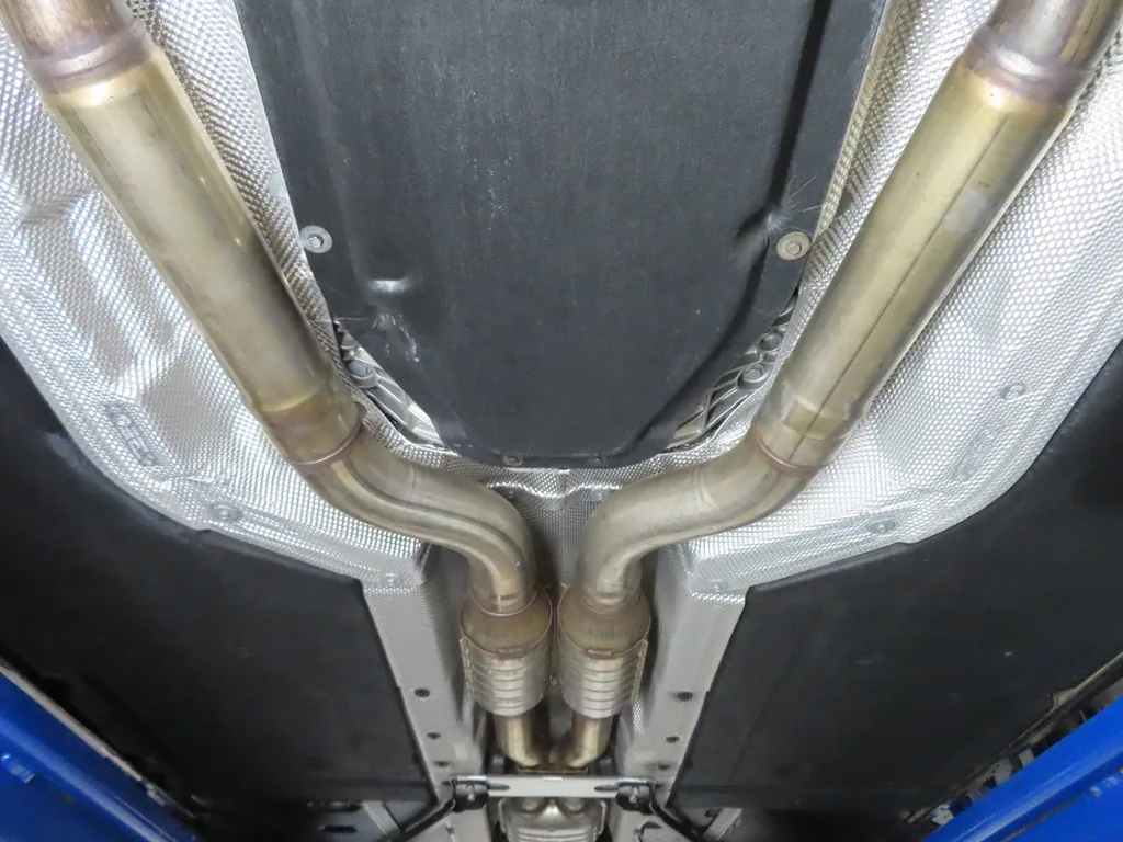 Undercarriage & underbody 17